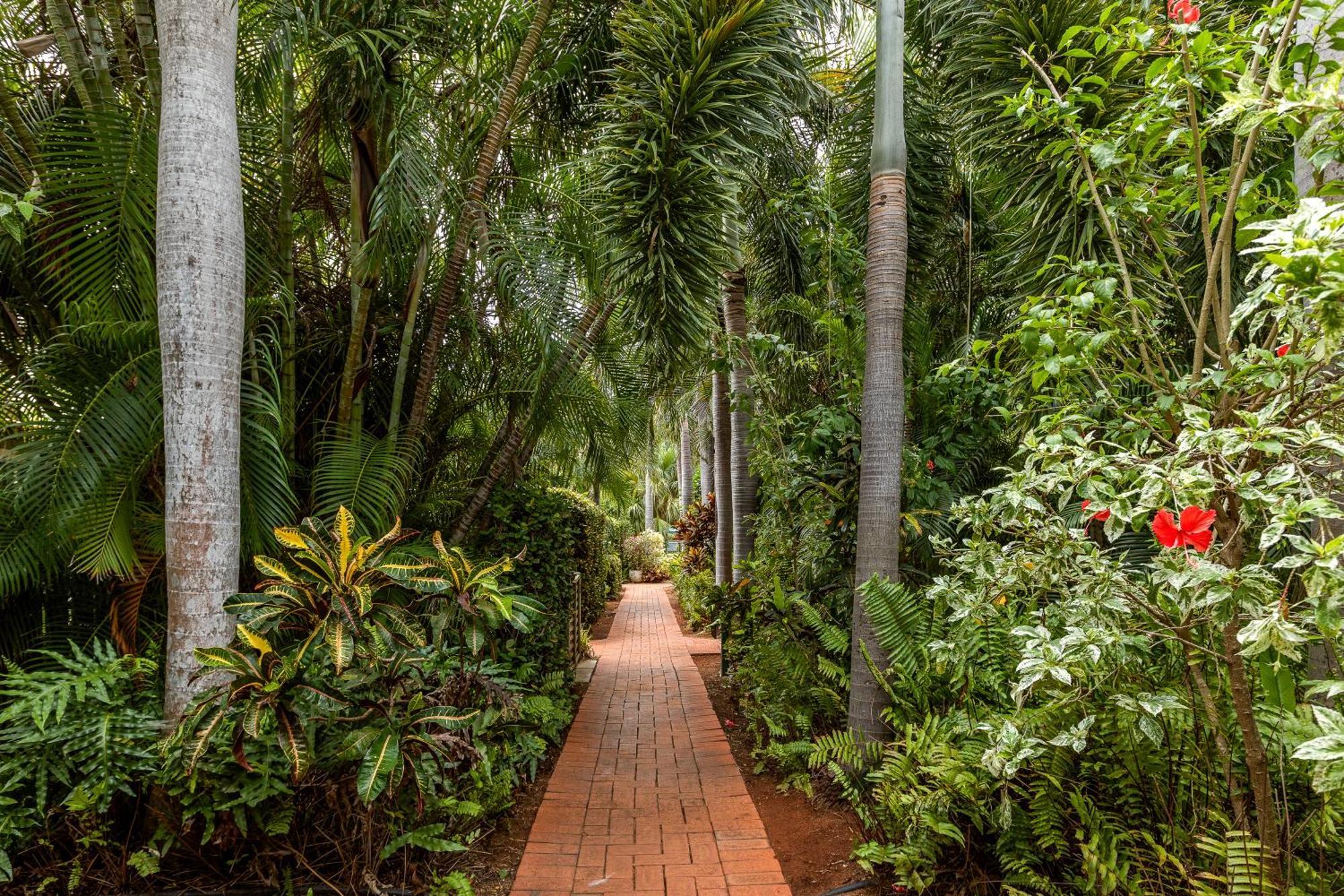 Cable Beachside Villas Broome Bagian luar foto