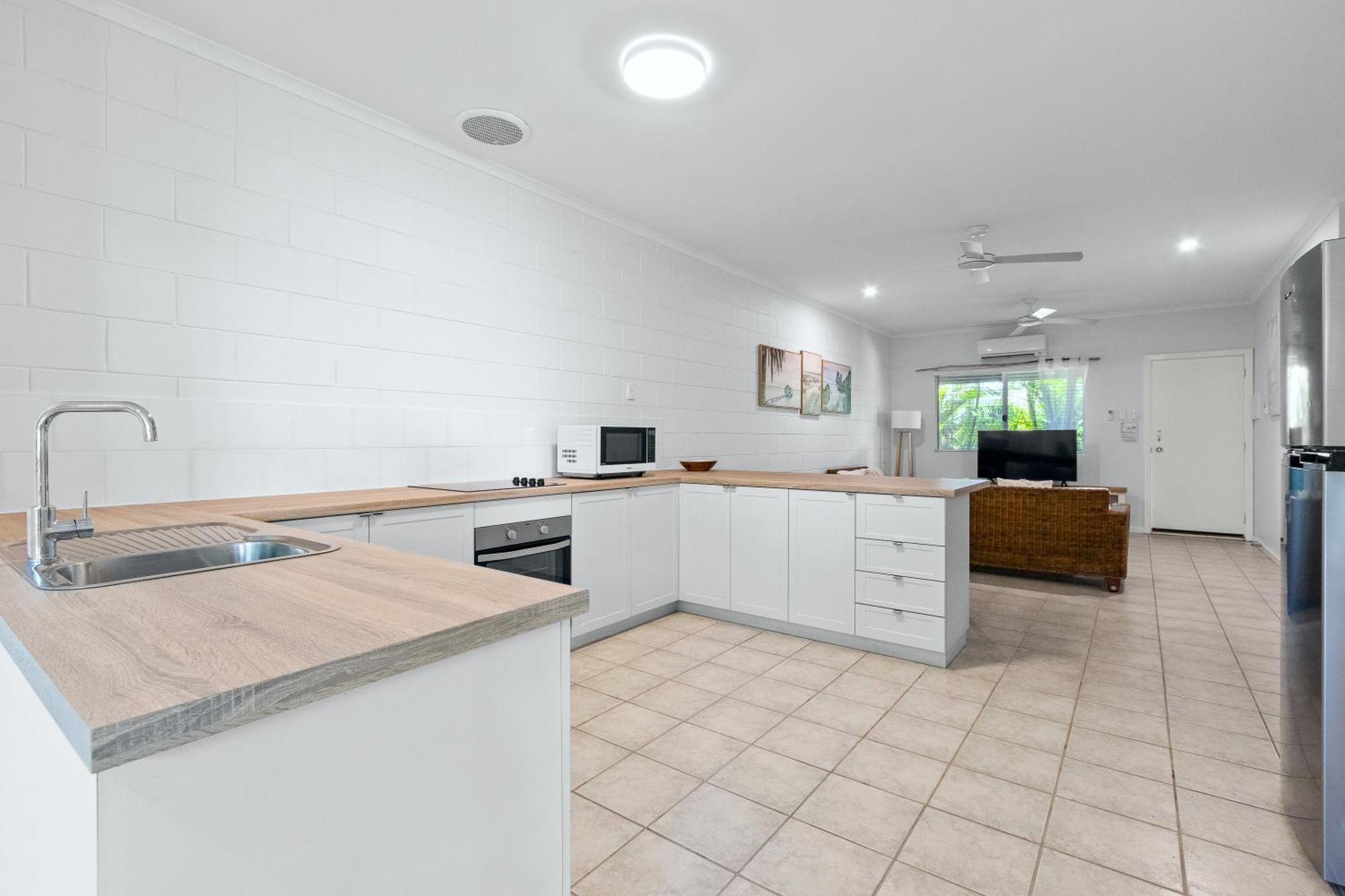 Cable Beachside Villas Broome Bagian luar foto